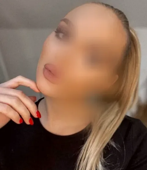 Fabienne, 31