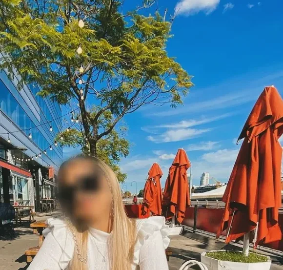 Nadja, 29