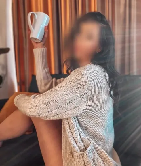 Neele, 39